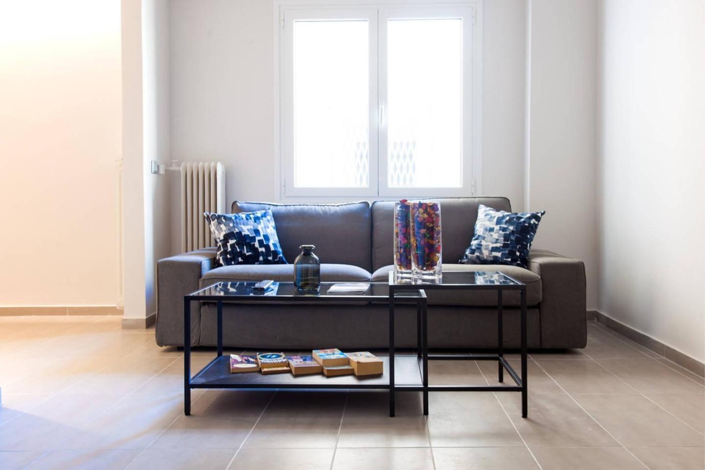 Toni'S Charming Apartment In The Thisseo Station Athena Bagian luar foto