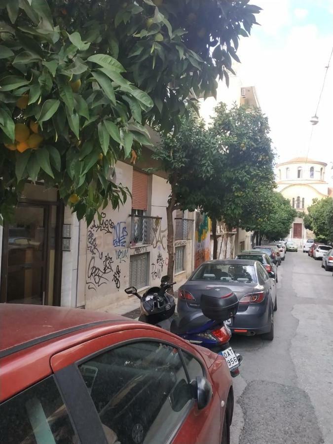Toni'S Charming Apartment In The Thisseo Station Athena Bagian luar foto